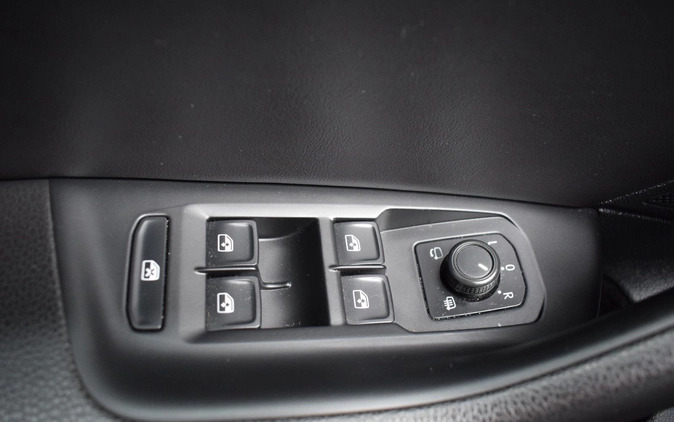 Volkswagen Arteon cena 124900 przebieg: 107200, rok produkcji 2018 z Dobrzyń nad Wisłą małe 742